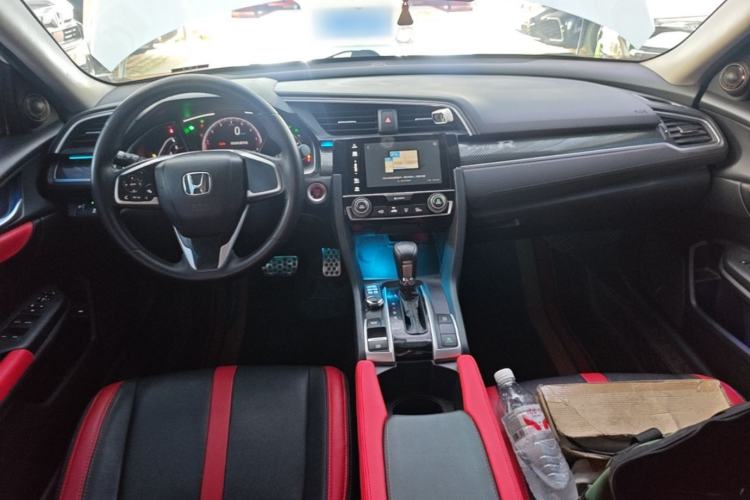 Used Honda Civic 2019 220TURBO CVT Dynamic Edition China VI Emission Standard Center Console