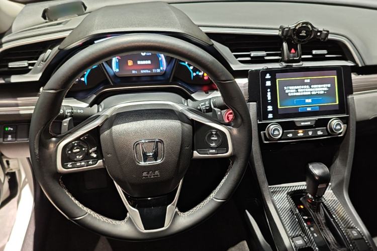 Used Honda Civic 2019 220TURBO CVT Power Edition China VI Emission Standard Center Console