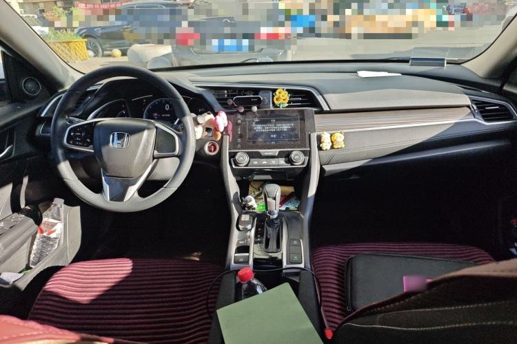 Used Honda Civic 2019 220TURBO CVT Dynamic Edition China VI Center Console