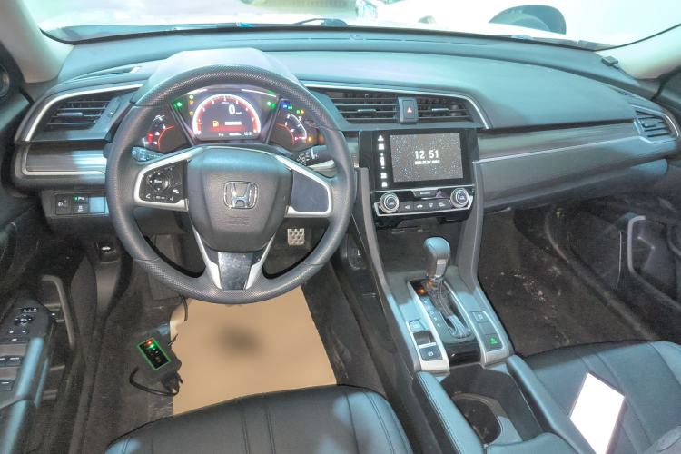 Used Honda Civic 2019 220TURBO CVT Dynamic Edition China VI Emission Standard Center Console