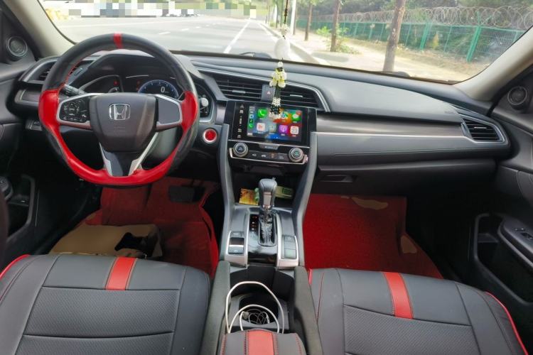 Used Honda Civic 2019 220TURBO CVT Dynamic Edition China VI Center Console