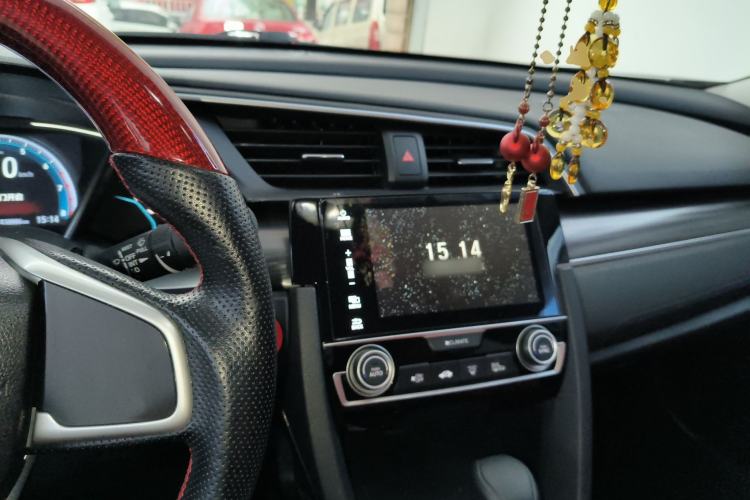 Used Honda Civic 2019 220TURBO CVT Dynamic Edition China VI Center Console