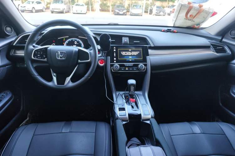 Used Honda Civic 2019 220TURBO CVT Dynamic Edition China V Center Console