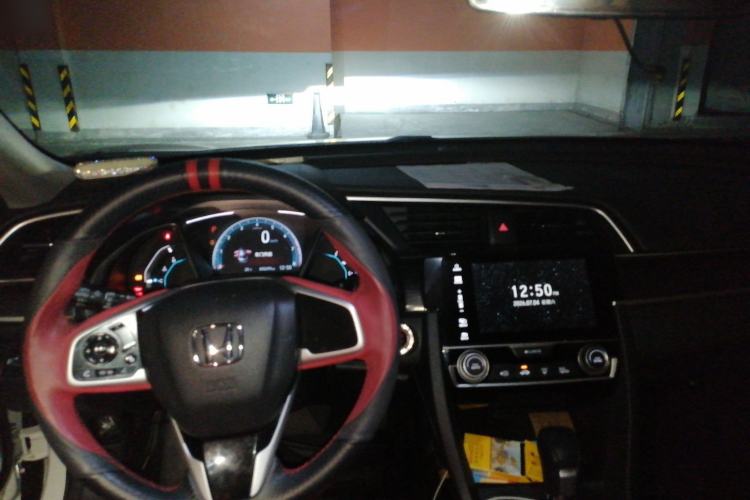 Used Honda Civic 2019 220TURBO CVT Dynamic Edition China V Center Console