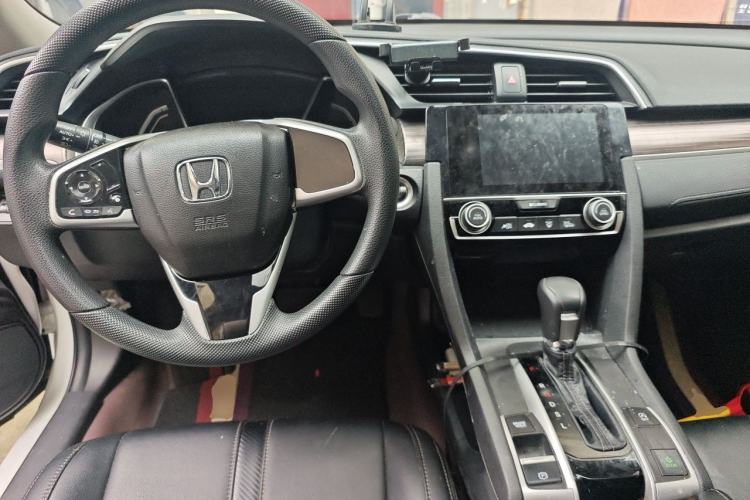 Used Honda Civic 2019 220TURBO CVT Dynamic Edition China V Center Console