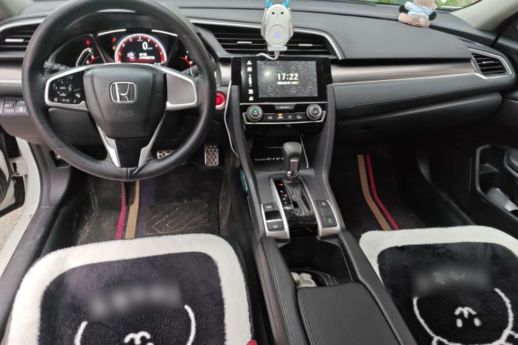 Used Honda Civic 2019 220TURBO CVT Dynamic Edition China VI Emission Standard Center Console