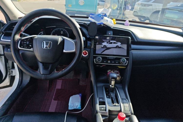 Used Honda Civic 2019 180TURBO CVT Shangdong Edition China VI Center Console