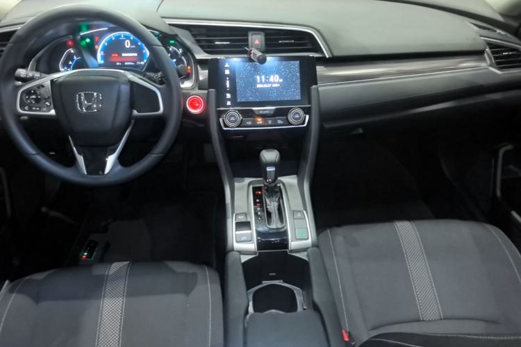 Used Honda Civic 2019 220TURBO CVT Dynamic Edition China VI Center Console