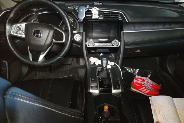 Used Honda Civic 2019 220TURBO CVT Dynamic Edition China V Center Console