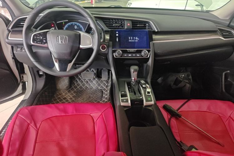 Used Honda Civic 2019 220TURBO CVT Dynamic Edition China VI Center Console