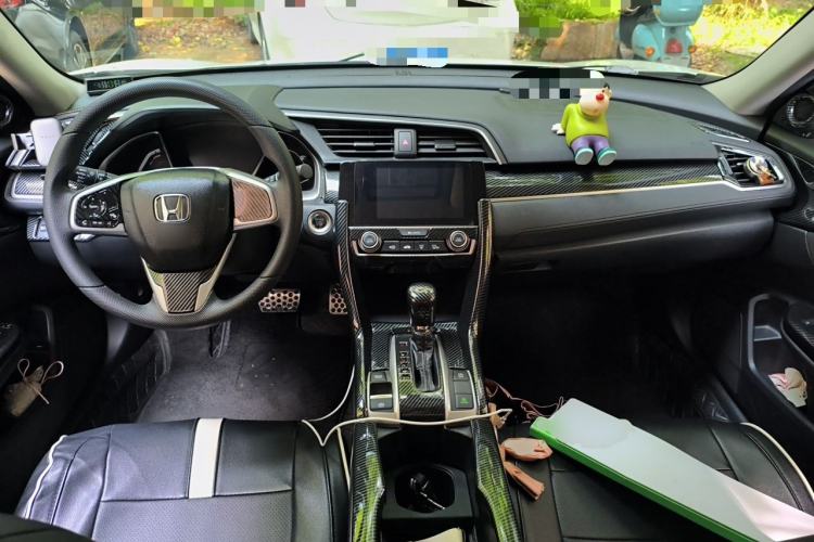 Used Honda Civic 2019 220TURBO CVT Dynamic Edition China VI Emission Standard Center Console