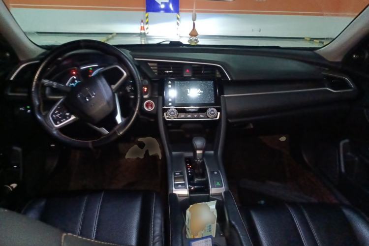 Used Honda Civic 2019 220TURBO CVT Dynamic Edition China VI Center Console