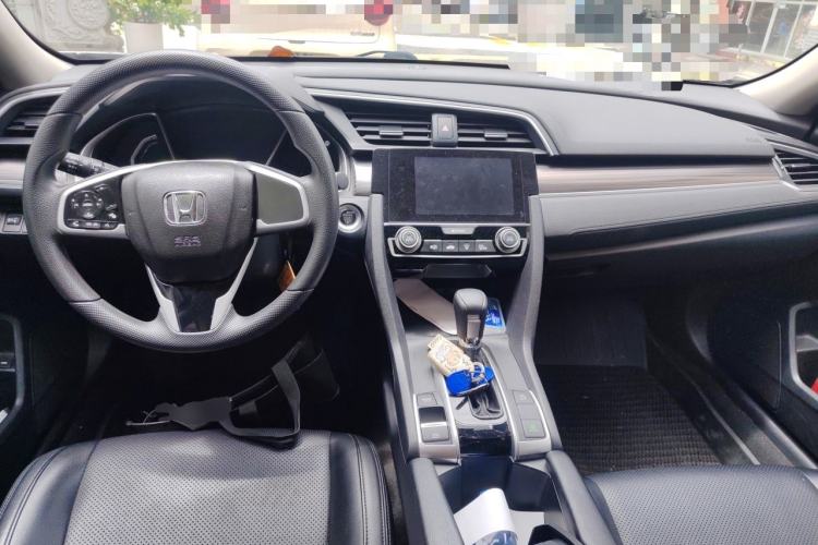 Used Honda Civic 2019 220TURBO CVT Dynamic Edition China VI Center Console