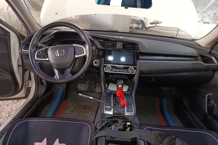 Used Honda Civic 2019 180TURBO CVT Shangqing Edition China VI Center Console
