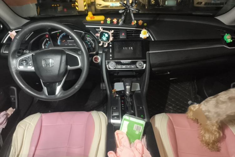 Used Honda Civic 2019 220TURBO CVT Dynamic Edition China VI Center Console