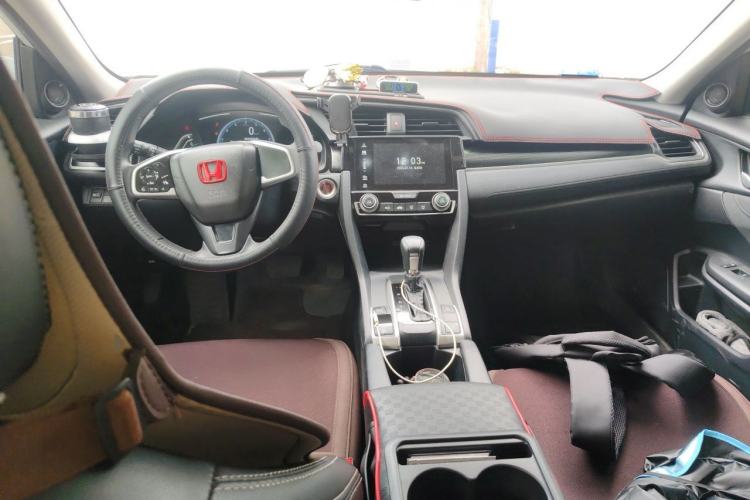 Used Honda Civic 2019 180TURBO CVT Shangdong Edition China VI Center Console