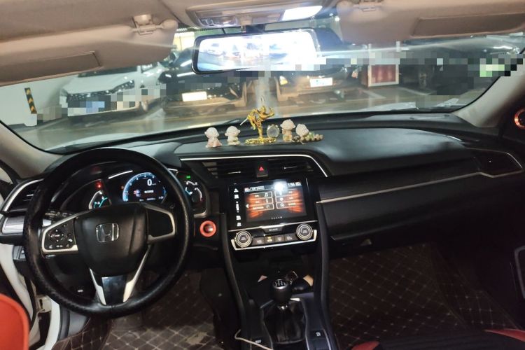 Used Honda Civic 2019 220TURBO Manual Jinkong Edition China VI Center Console