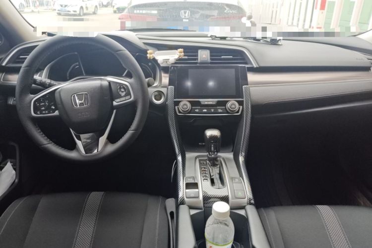 Used Honda Civic 2019 220TURBO CVT Dynamic Edition China VI Center Console