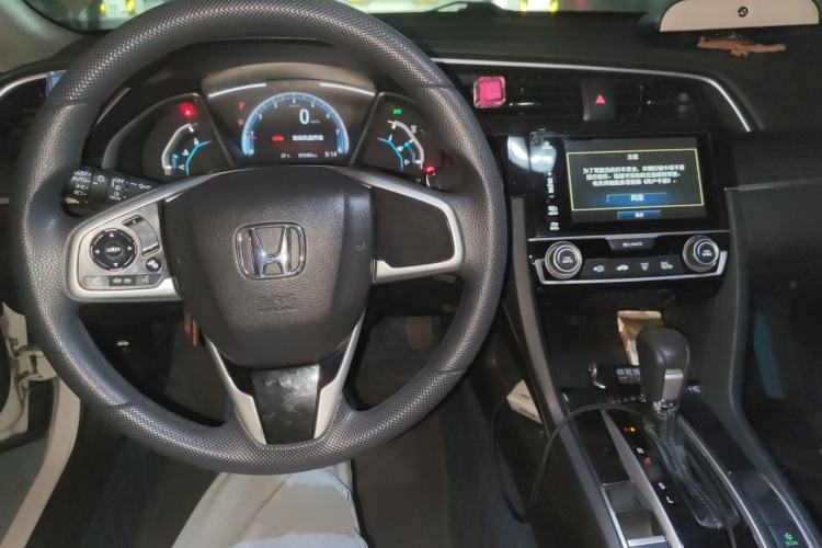 Used Honda Civic 2019 220TURBO CVT Dynamic Edition China VI Center Console