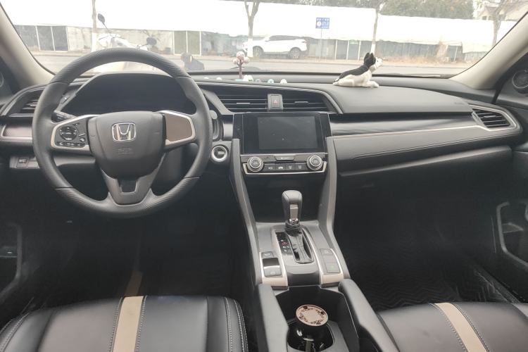 Used Honda Civic 2019 180TURBO CVT Shangdong Edition China VI Center Console