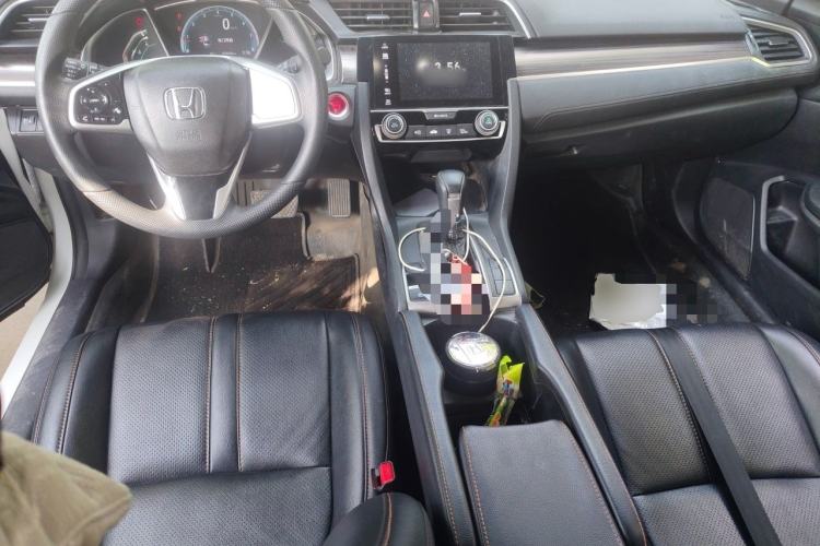 Used Honda Civic 2019 220TURBO CVT Dynamic Edition China VI Center Console