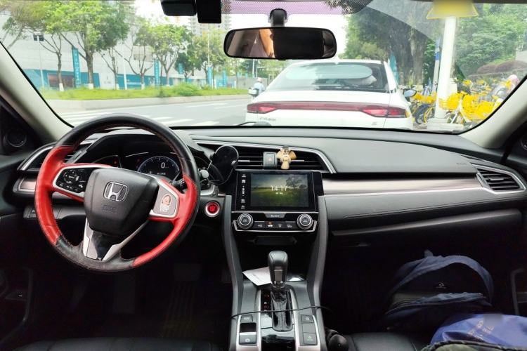 Used Honda Civic 2019 220TURBO CVT Dynamic Edition China VI Center Console