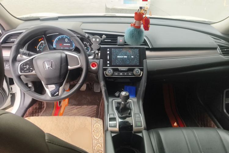 Used Honda Civic 2019 220TURBO Manual Jinkong Edition China VI Center Console