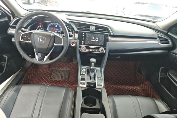 Used Honda Civic 2019 220TURBO CVT Dynamic Edition China VI Center Console
