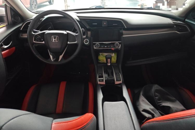 Used Honda Civic 2019 220TURBO CVT Dynamic Edition China VI Center Console