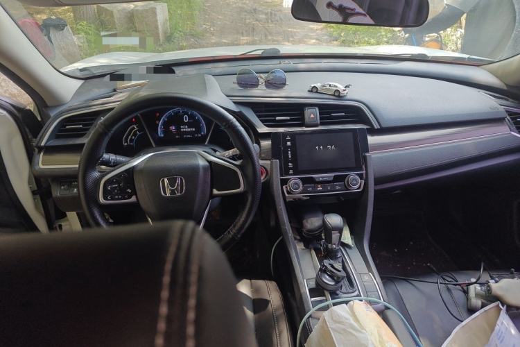 Used Honda Civic 2019 220TURBO CVT Dynamic Edition China VI Center Console