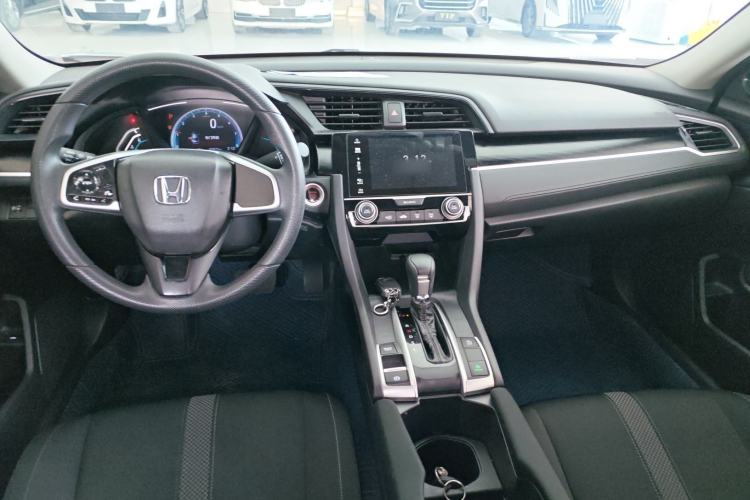 Used Honda Civic 2019 180TURBO CVT Shangdong Edition China VI Center Console