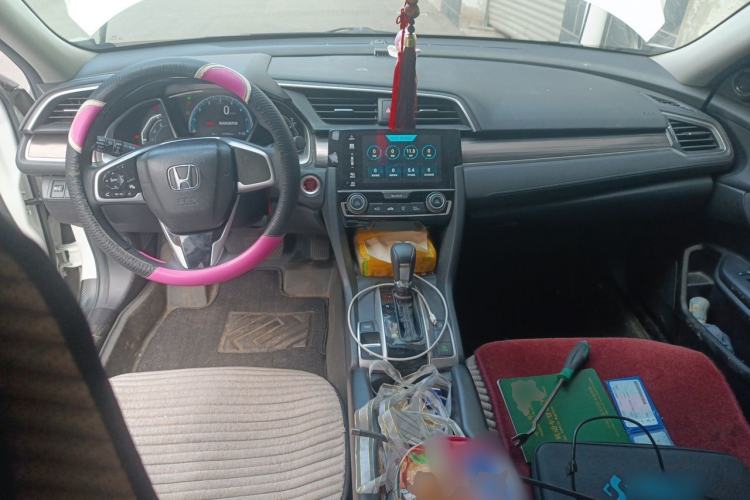 Used Honda Civic 2019 220TURBO CVT Dynamic Edition China VI Center Console