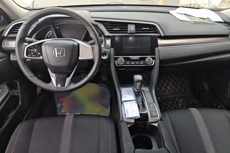 Used Honda Civic 2019 220TURBO CVT Dynamic Edition China VI Center Console