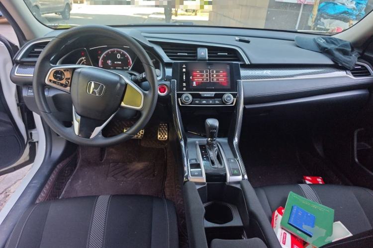 Used Honda Civic 2019 220TURBO CVT Dynamic Edition China VI Emission Standard Center Console