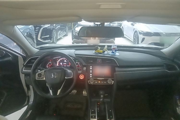 Used Honda Civic 2019 220TURBO CVT Dynamic Edition China VI Emission Standard Center Console