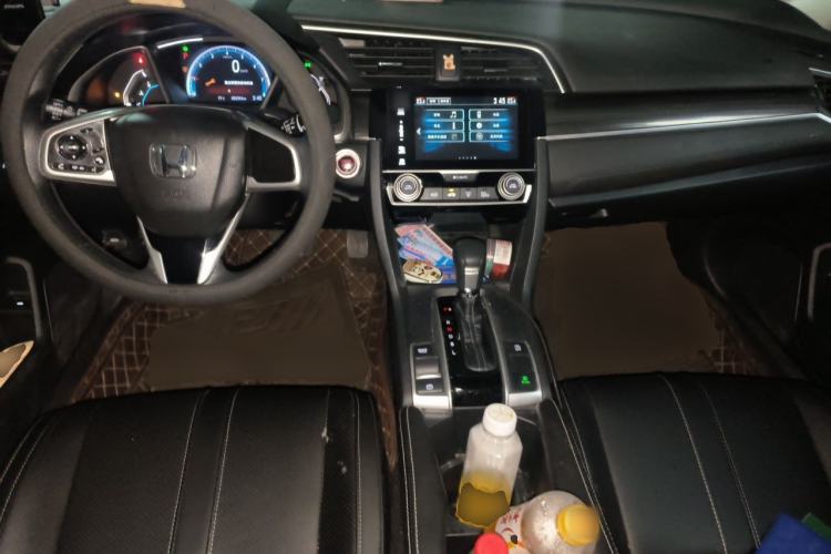 Used Honda Civic 2019 220TURBO CVT Dynamic Edition China VI Center Console