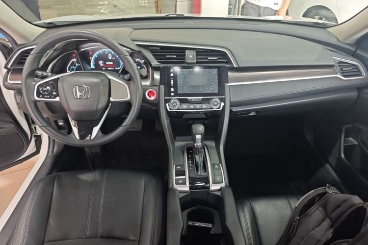 Used Honda Civic 2019 220TURBO CVT Dynamic Edition China VI Center Console