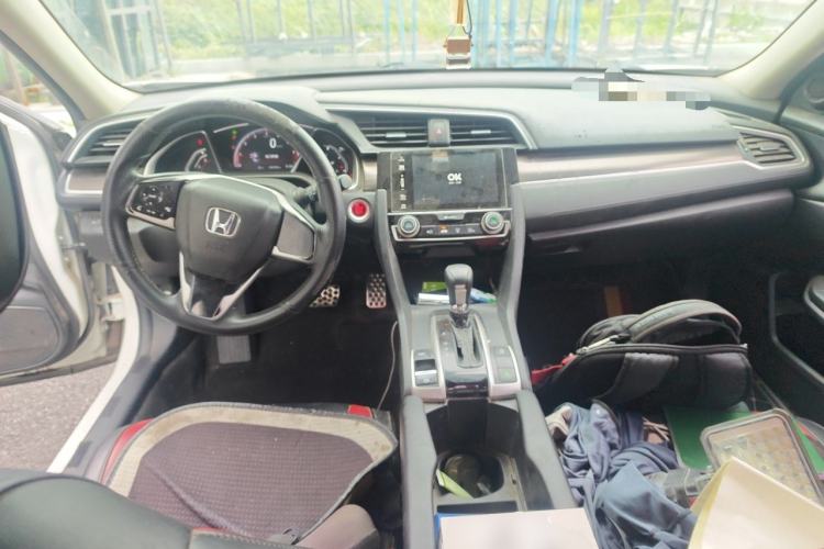 Used Honda Civic 2019 220TURBO CVT Dynamic Edition China VI Emission Standard Center Console