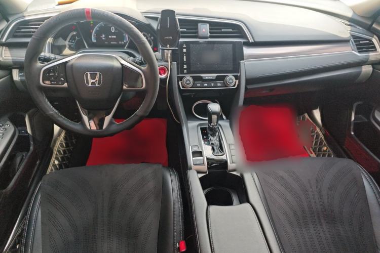 Used Honda Civic 2019 220TURBO CVT Dynamic Edition China VI Center Console