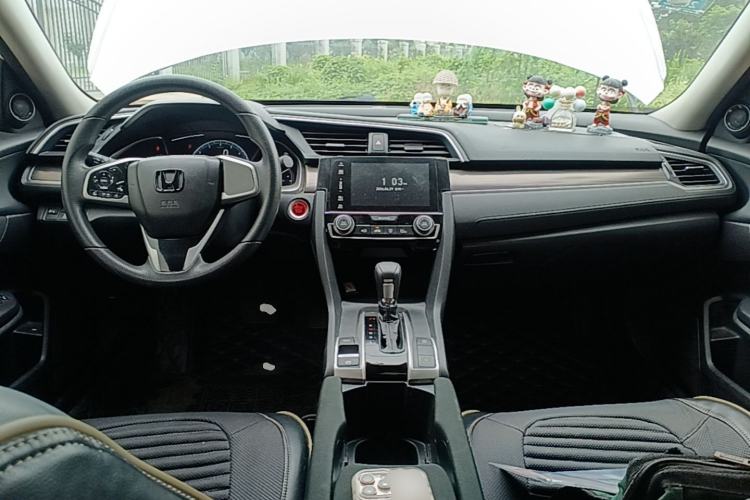 Used Honda Civic 2019 220TURBO CVT Dynamic Edition China VI Center Console