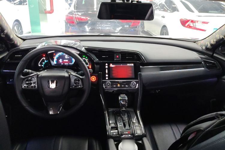 Used Honda Civic 2019 220TURBO CVT Dynamic Edition China VI Center Console