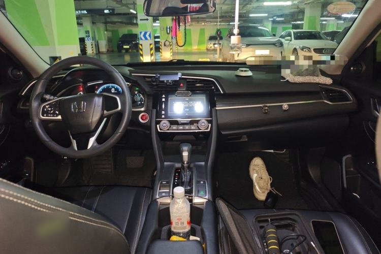 Used Honda Civic 2019 220TURBO CVT Dynamic Edition China V Center Console