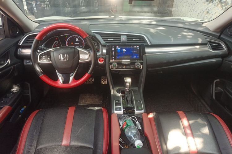 Used Honda Civic 2019 220TURBO CVT Dynamic Edition China V Emission Standard Center Console