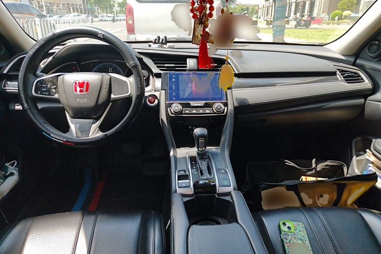 Used Honda Civic 2019 220TURBO CVT Dynamic Edition China VI Center Console