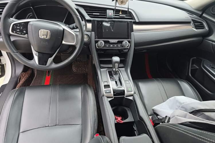 Used Honda Civic 2019 220TURBO CVT Dynamic Edition China V Center Console