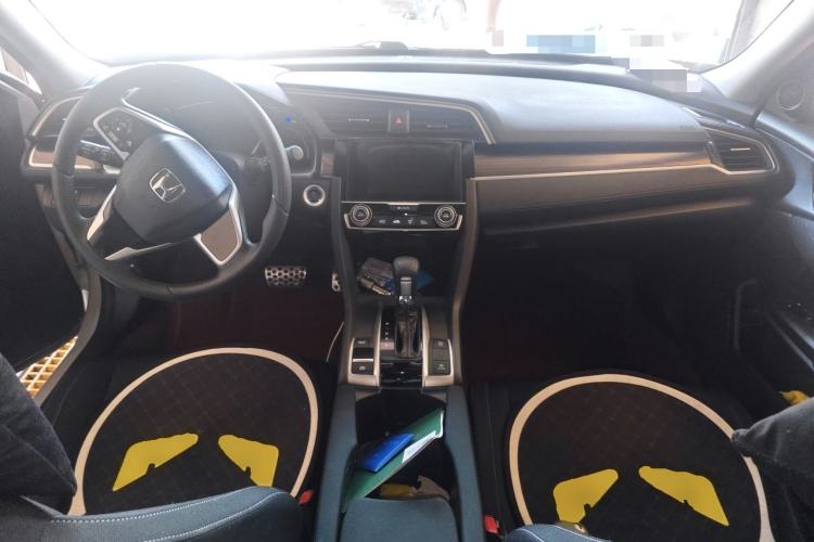 Used Honda Civic 2019 220TURBO CVT Dynamic Edition China VI Emission Standard Center Console
