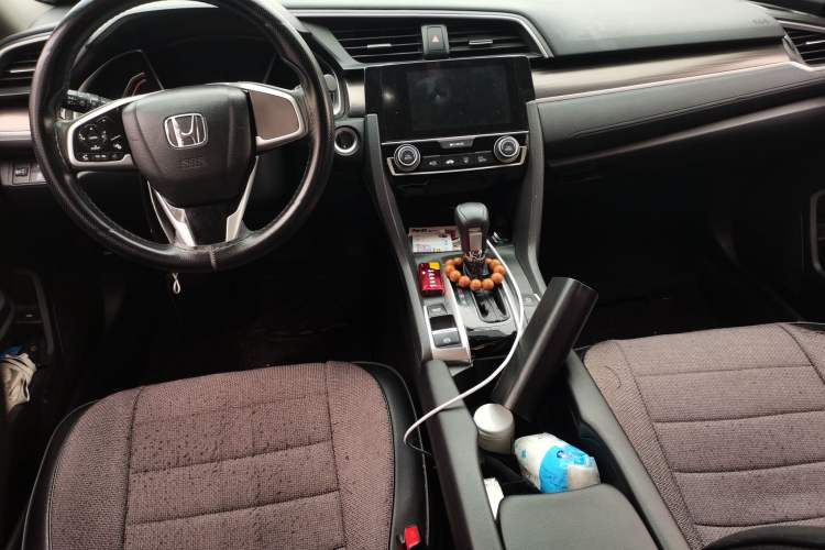 Used Honda Civic 2019 220TURBO CVT Dynamic Edition China V Center Console