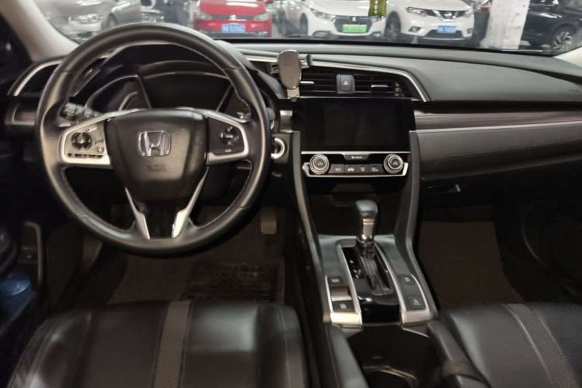 Used Honda Civic 2019 220TURBO CVT Power Edition China VI Emission Standard Center Console