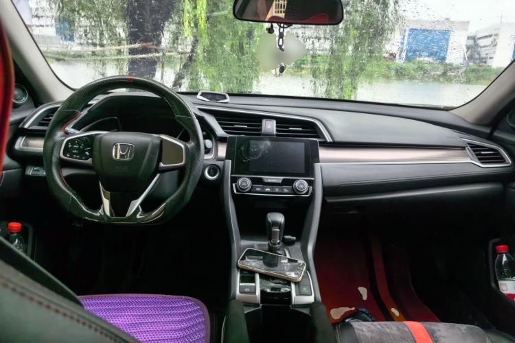 Used Honda Civic 2019 220TURBO CVT Dynamic Edition China V Center Console