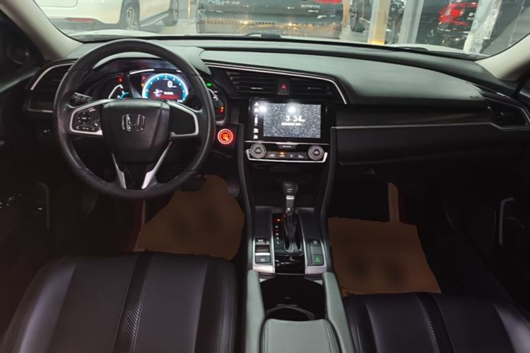 Used Honda Civic 2019 220TURBO CVT Dynamic Edition China VI Center Console
